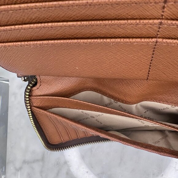 Michael Kors Continental Wallet JetSet Zippered Large Brown Wristlet Leather - Picture 6 of 16